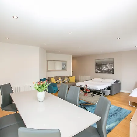 Hotel Parnell 3*